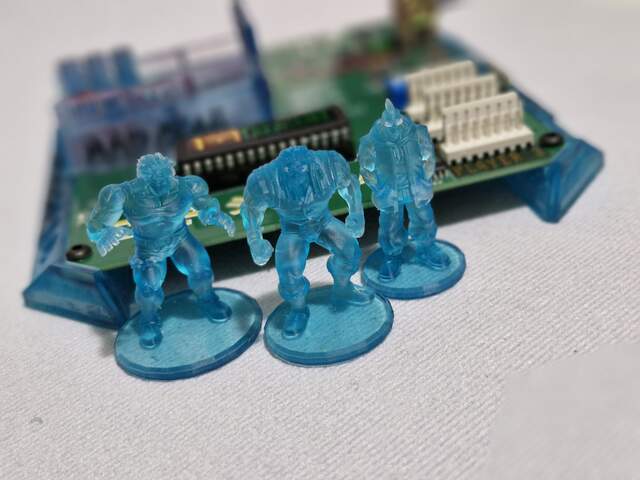 Miniatura em 3D dos vilões de Final Fight, Andore, Damnd, Two P